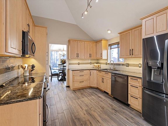 2nd image of 3501 E Tracey Ct