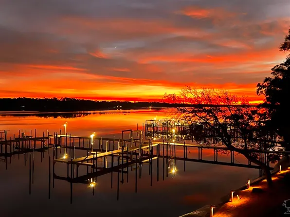 7220 Majestic Blvd, Navarre, FL 32566