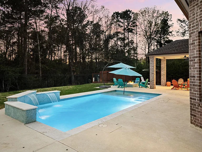 141 Bronze Bow Dr — Photo 38
