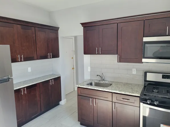 166 Summit Avenue image 20 of 40