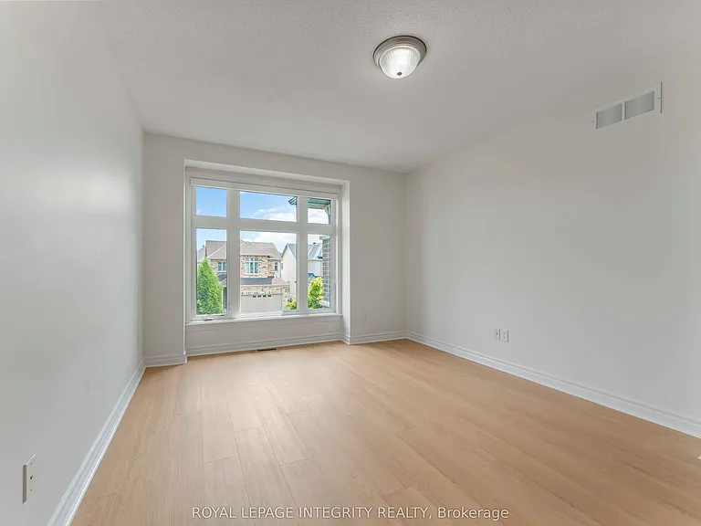 424 Cooks Mill Cres — Photo 14