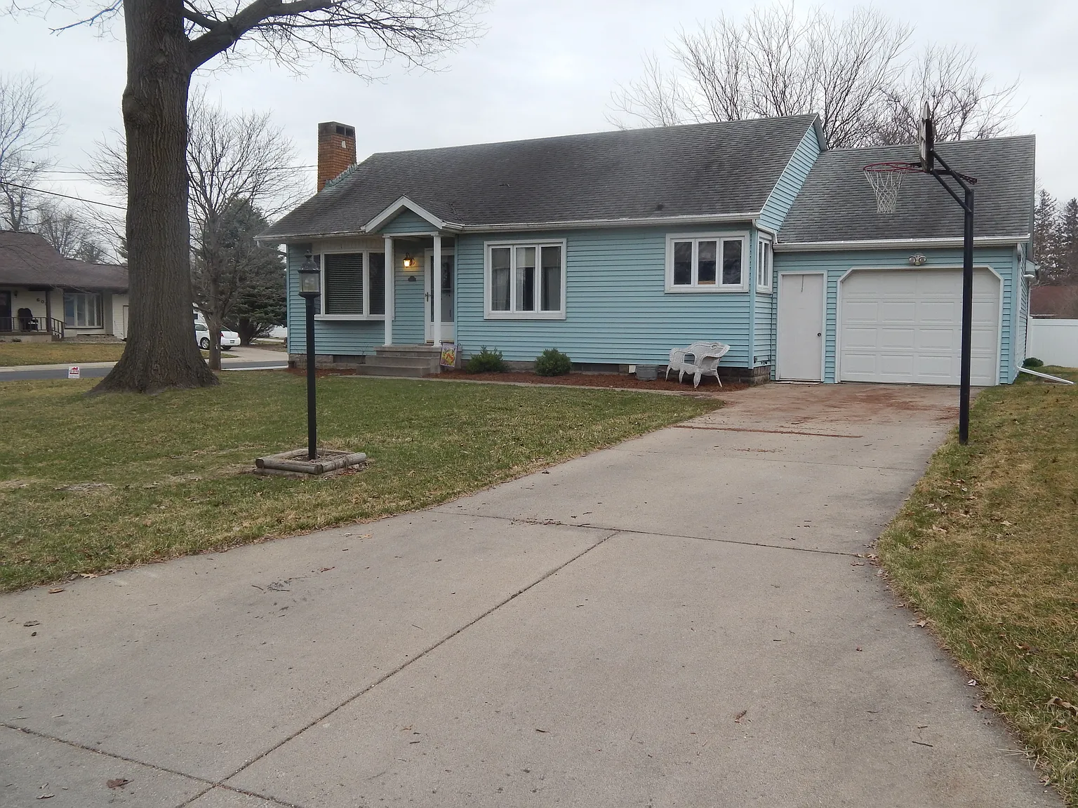 112 N Garfield St photo 1