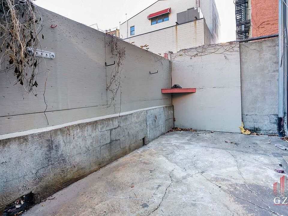 1st image of 1731 Lexington Ave #2
