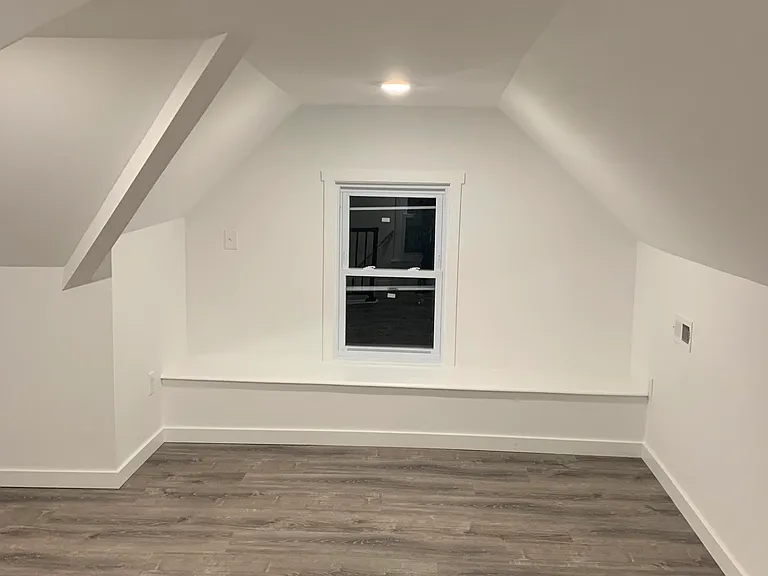 13 Meadow Ave — Photo 12