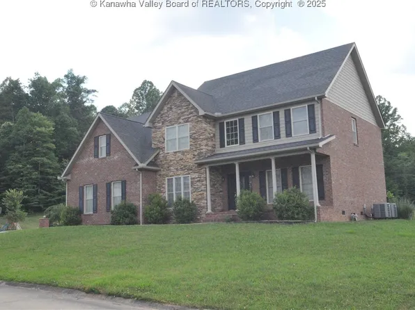 30 Cassidy Dr, Winfield, WV 25213