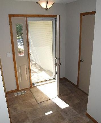 4th image of 1227 McKinley St