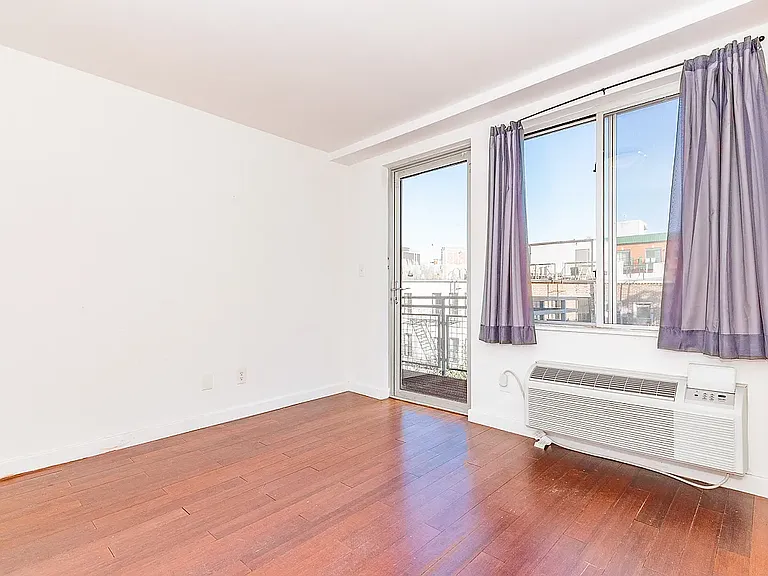 286 Stanhope St #2F — Photo 5