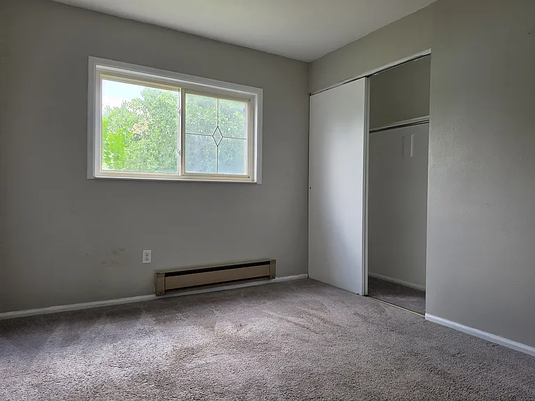 11186 Forest Ave — Photo 22