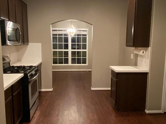 2nd image of 5303 Espuela Ln