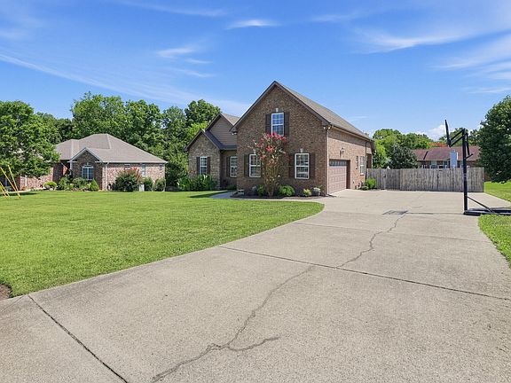2nd image of 3007 Hollow Field Ln