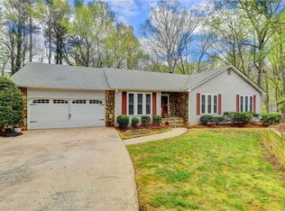 1915 Commonwealth Dr, Cumming, GA 30041