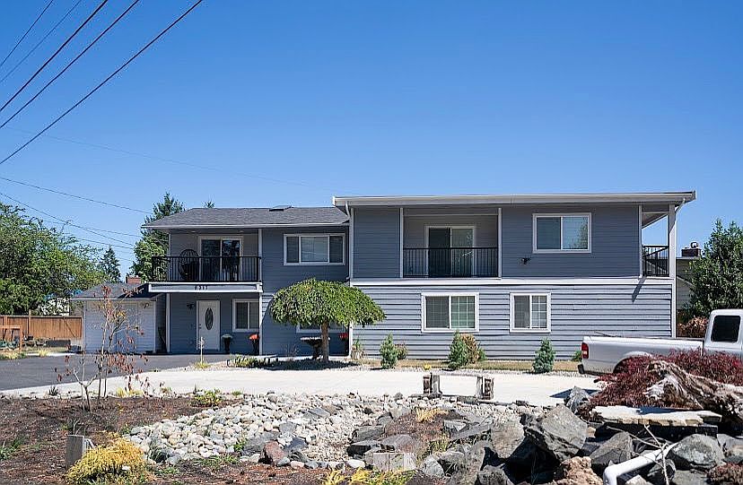 1st image of 9317 Elwood Dr SW