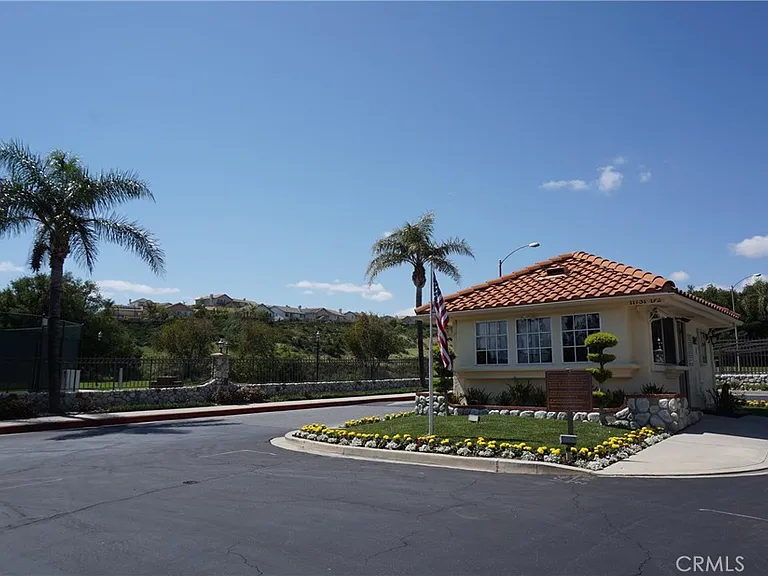12022 Falcon Crest Way — Photo 44