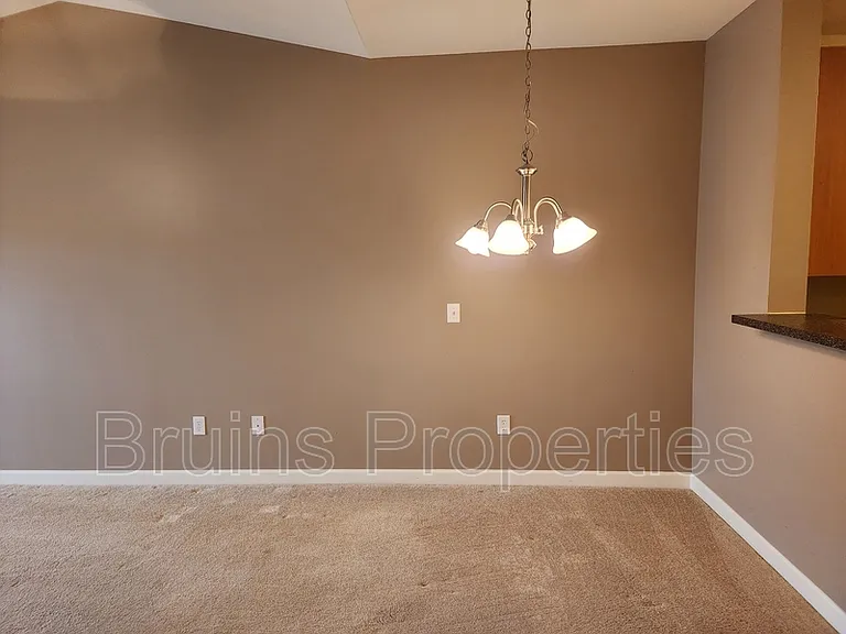 7104 W Friendly Ave #310 — Photo 14