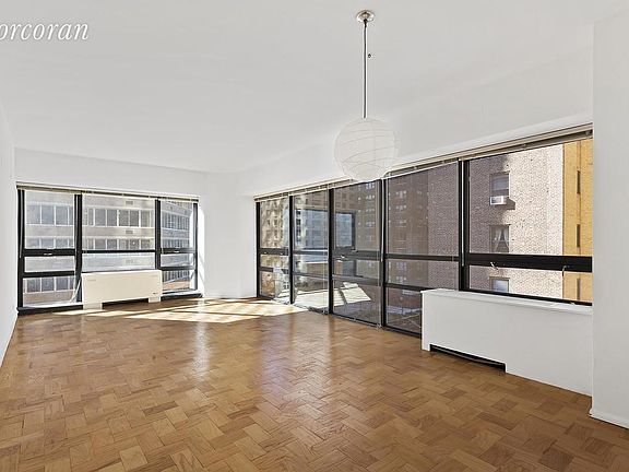 3rd image of 415-423 E 54th St #4C