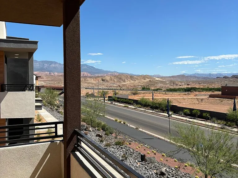 1361 S Pole Creek Ln — Photo 9