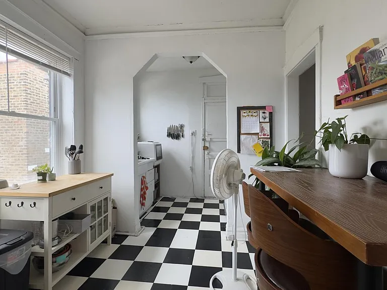 2927 W McLean Ave #3 — Photo 2