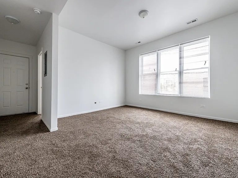 1630 S Sawyer Ave — Photo 32