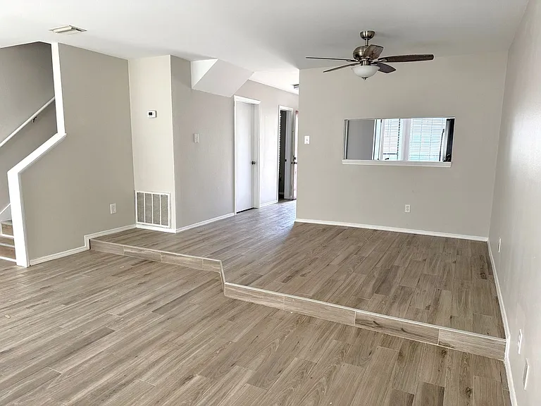 5900 Grelot Rd #504 — Photo 9
