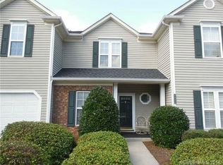 8948 Cinnabay Dr, Charlotte, NC 28216