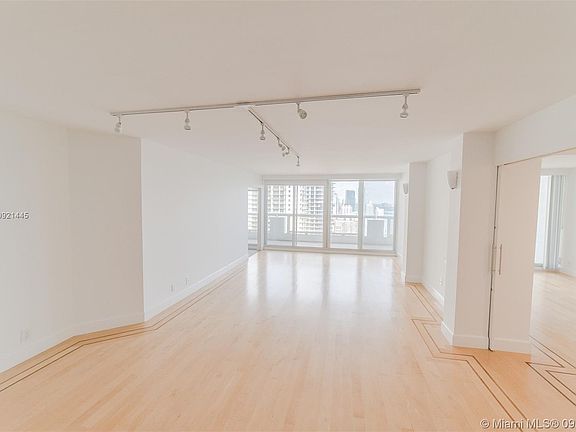 2nd image of 1717 N Bayshore Dr #A-3647