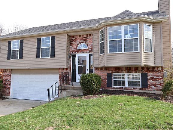 3rd image of 662 Ballantrae Dr