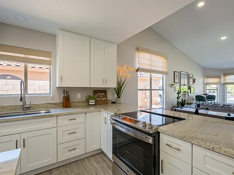 1078 S Riata St — Photo 20