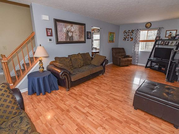 5th image of 3972 Woodchase Dr