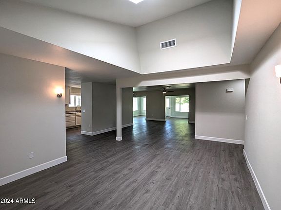 5th image of 10410 W PRAIRIE HILLS Circle