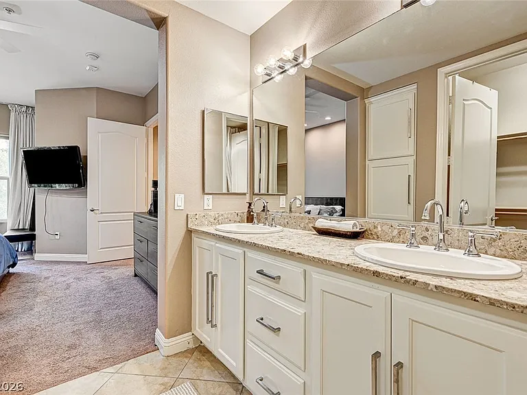56 E Serene Ave #225 — Photo 33