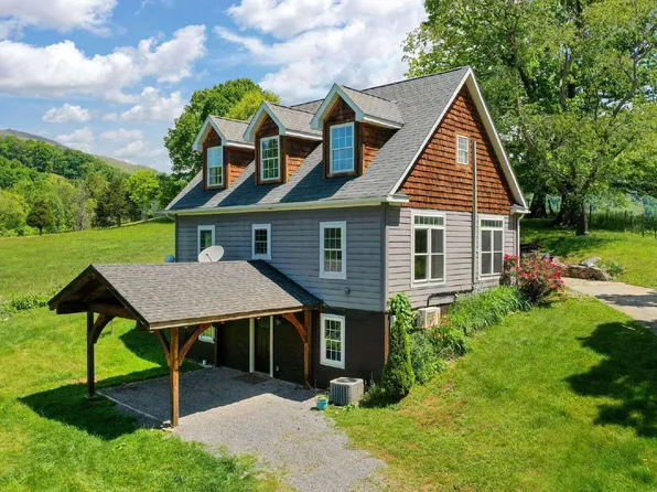 330 Sutton Branch Rd, Clyde, NC 28721