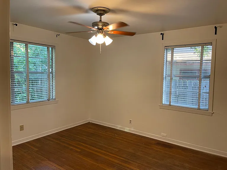 5409 Sunshine Dr — Photo 12
