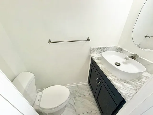 1355 Villa Ln — Photo 8