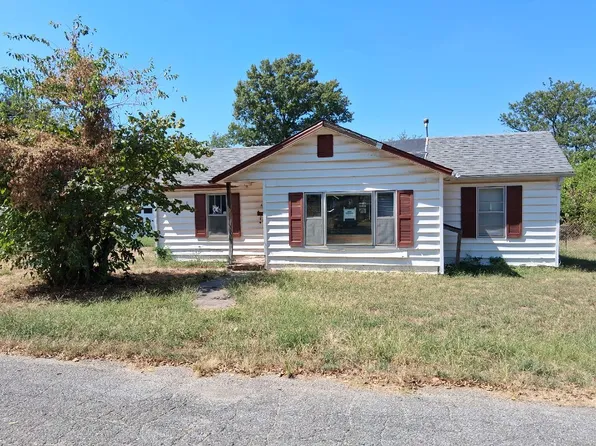 613 K St NW, Miami, OK 74354