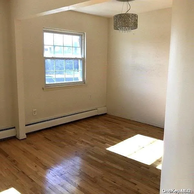 3 bed, 1400 sqft, $3,575 — Photo 3