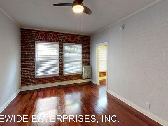 3rd image of 520 S Mariposa Ave #104