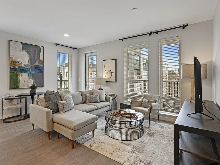 Spacious living room