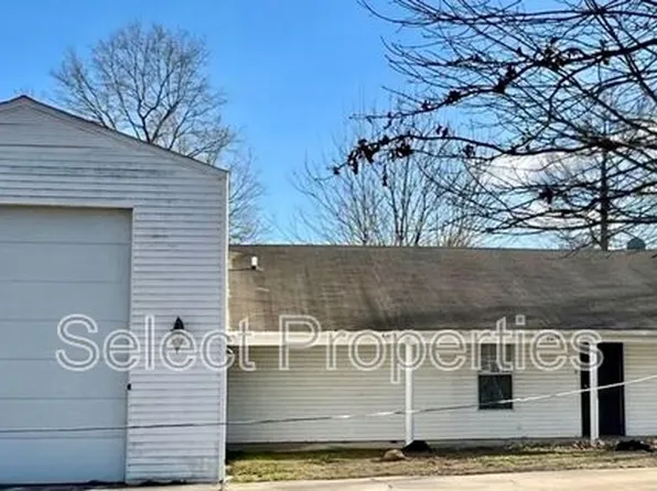 1306 Barton Ln, Paragould, AR 72450