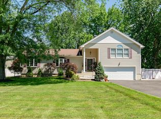 49 Bernice Dr, Freehold, NJ 07728