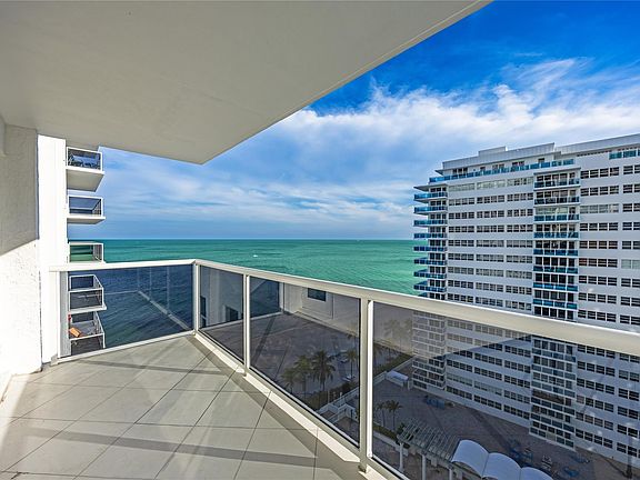 5th image of 3500 Galt Ocean Drive #1102
