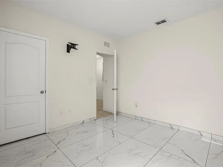 2443 White Lilly Dr — Photo 13