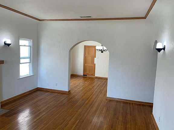 4th image of 454 N Ogden Dr #4