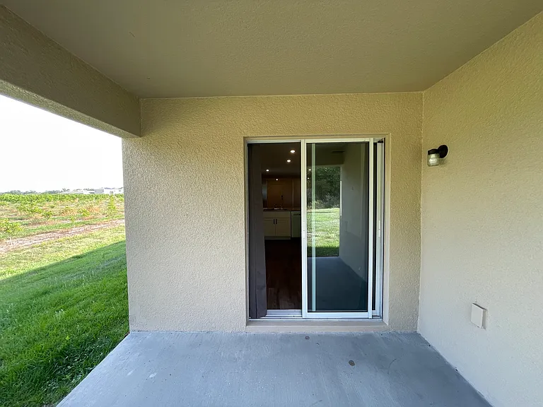 2093 Golden Beak Dr — Photo 12