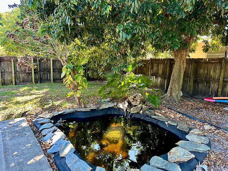 571 SW 29th Ter — Photo 12