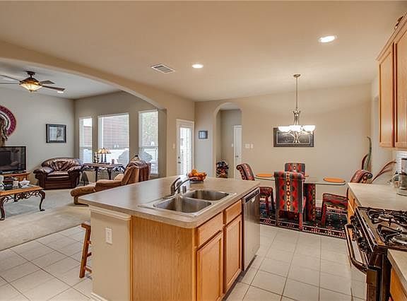 3rd image of 1005 Grey Fox Dr