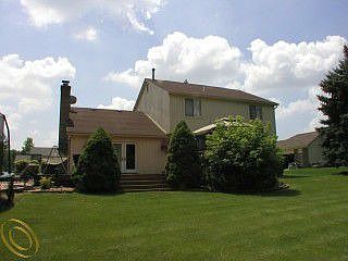 3rd image of 25464 Birchwoods Dr