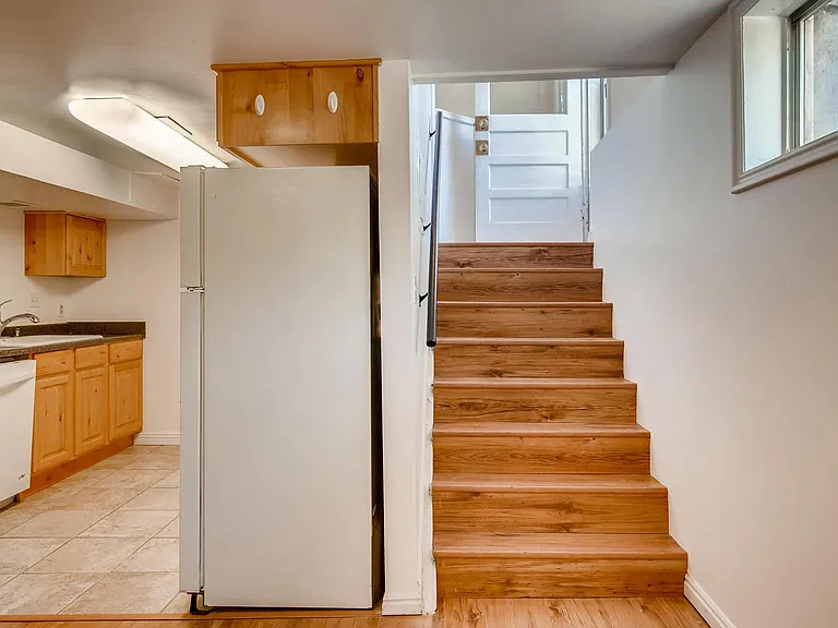 1217 S Lake St #B — Photo 9