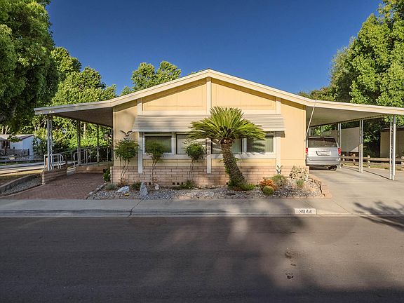 2nd image of 3044 S Parkwood Street