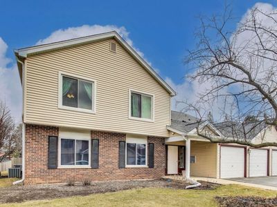 7020 Rhodes Ct APT 101, Woodridge, IL, 60517