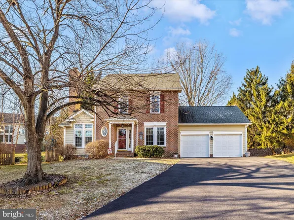 2207 Banner Hill Rd, Frederick, MD 21702